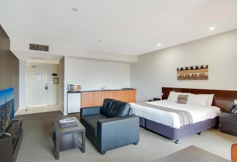 هتل Boulevard On Beaumont