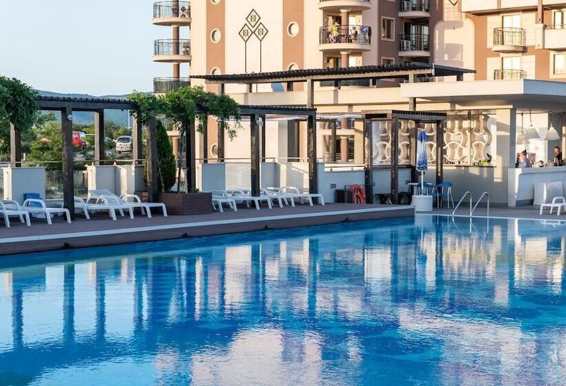 فندق Burgas Beach