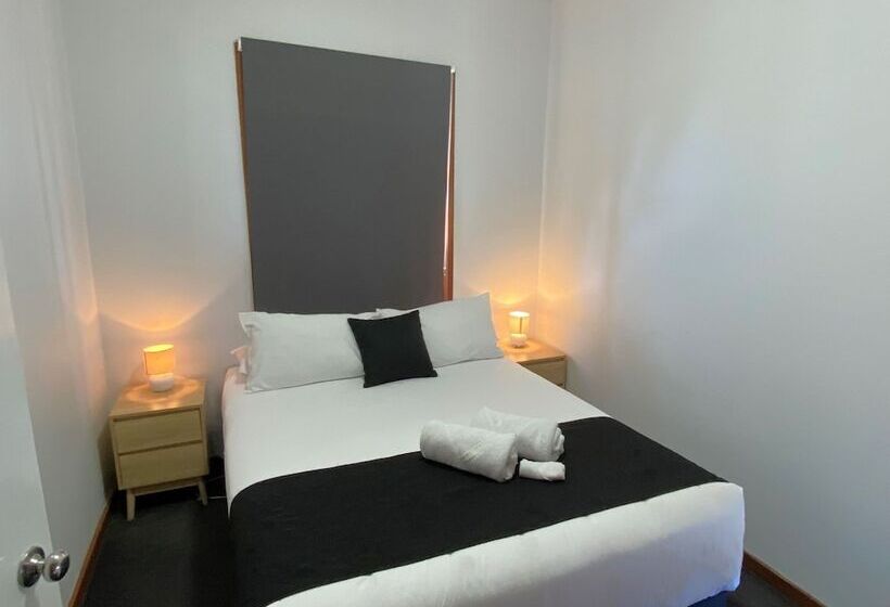 هتل Bushmans Motor Inn