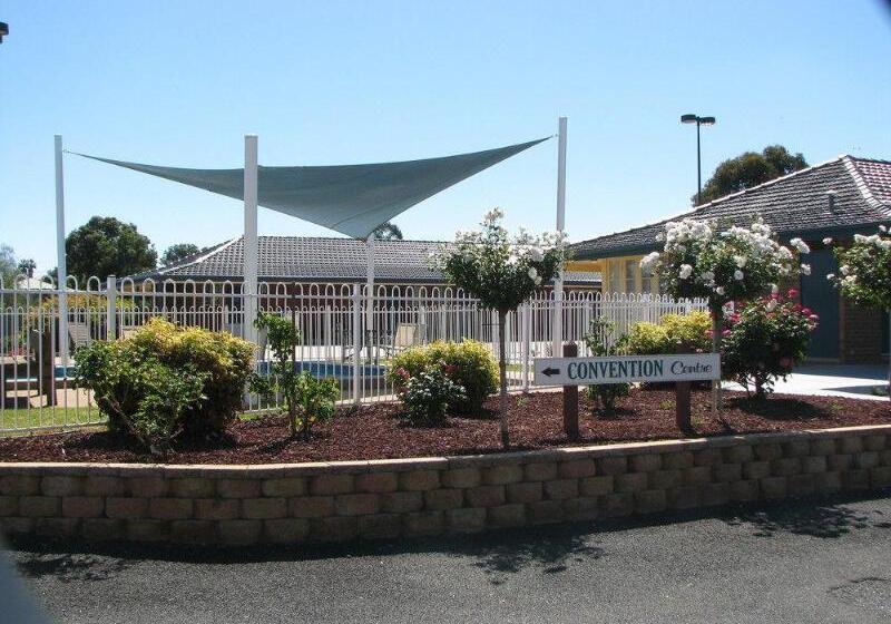 هتل Bushmans Motor Inn