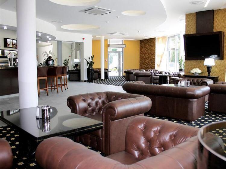 هتل Business Faltom Gdynia