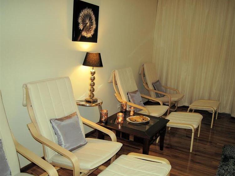 هتل Business Faltom Gdynia