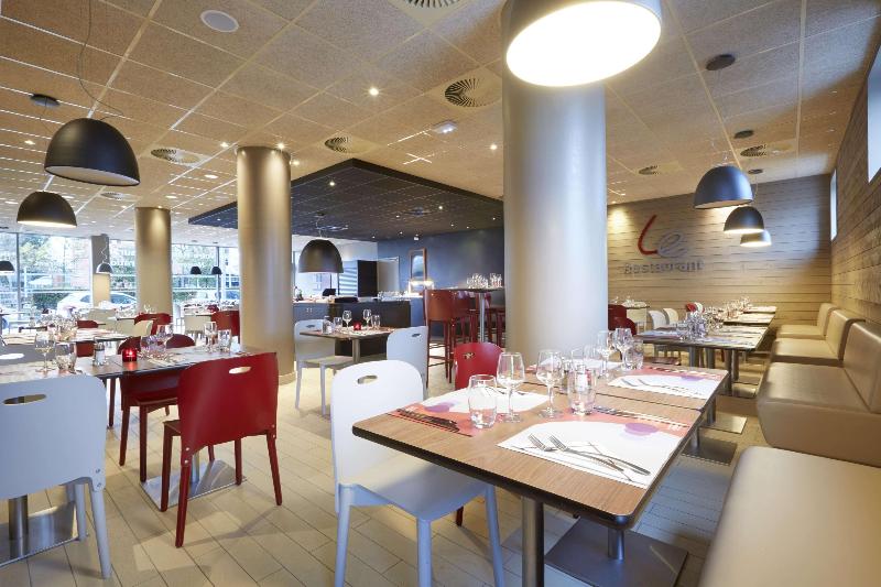 בית מלון כפרי Campanile Lille Euralille