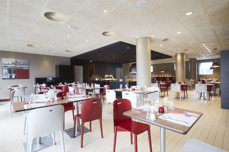 בית מלון כפרי Campanile Lille Euralille