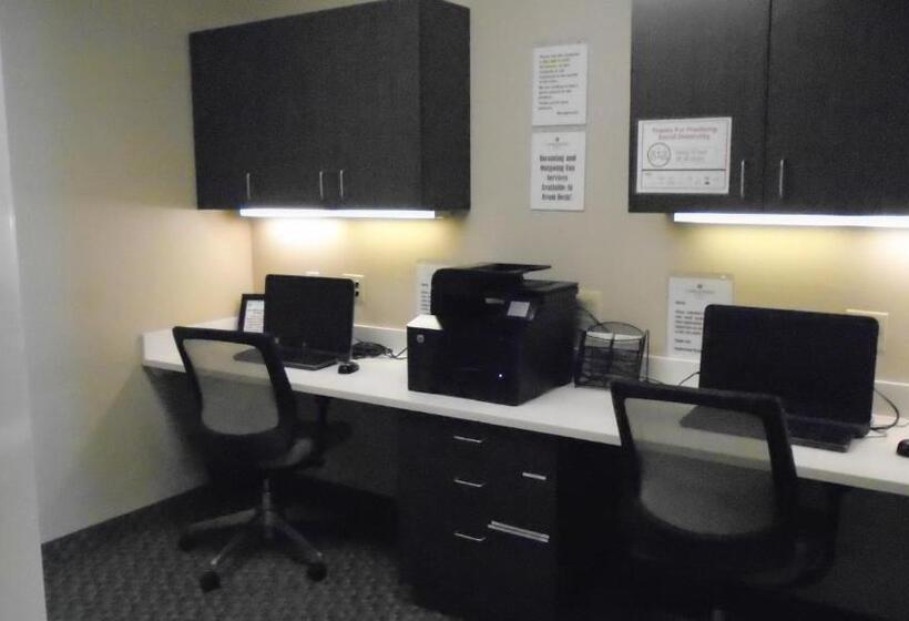 فندق Candlewood Suites Sidney, An Ihg