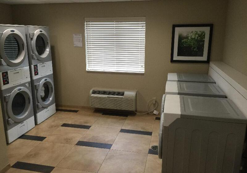 فندق Candlewood Suites Woodward, An Ihg