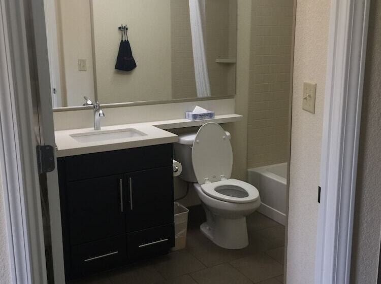 فندق Candlewood Suites Woodward, An Ihg