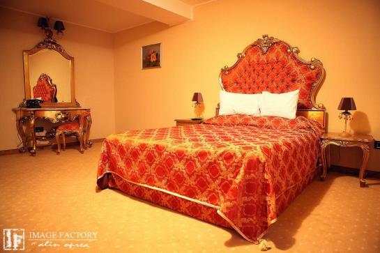 فندق Classic Inn