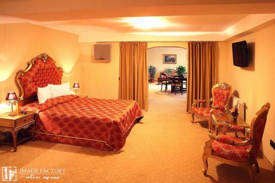 فندق Classic Inn