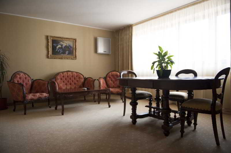 فندق Classic Inn