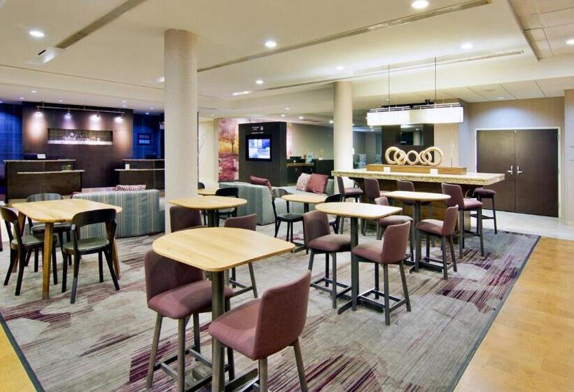 فندق Courtyard By Marriott Clarksville