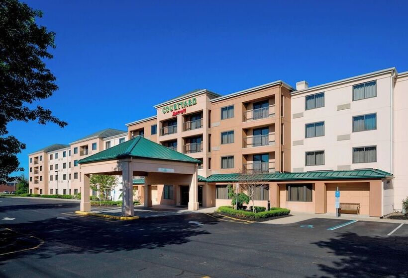 فندق Courtyard By Marriot Cranbury South Brunswick