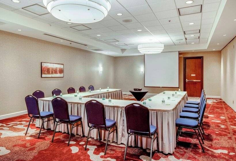 فندق Courtyard By Marriot Cranbury South Brunswick