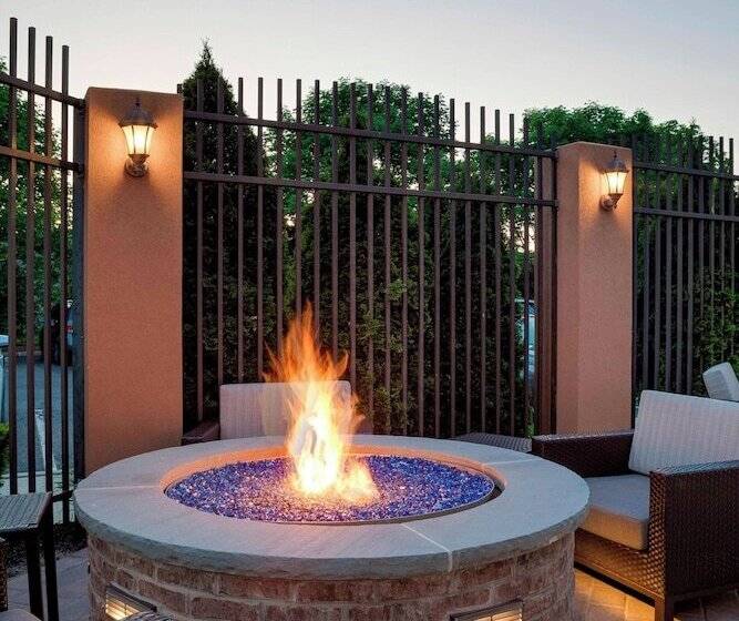 فندق Courtyard By Marriot Cranbury South Brunswick