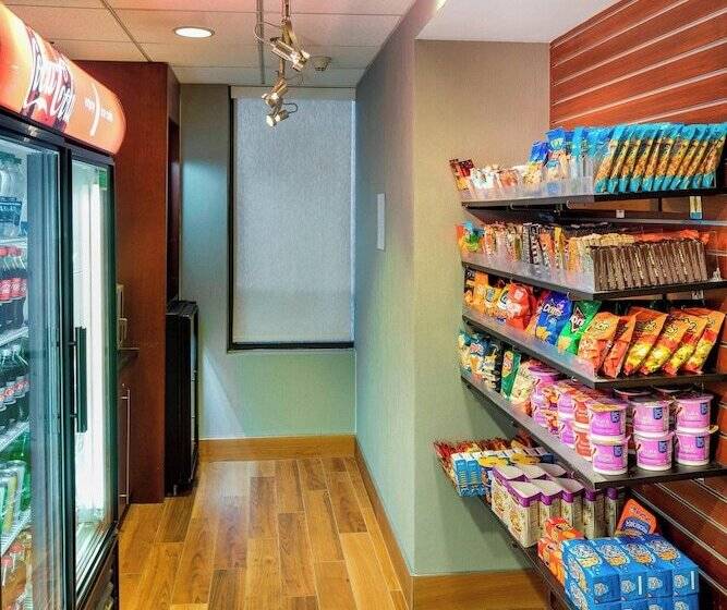 فندق Courtyard By Marriot Cranbury South Brunswick