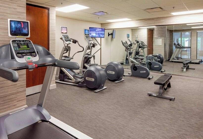 فندق Courtyard By Marriot Cranbury South Brunswick