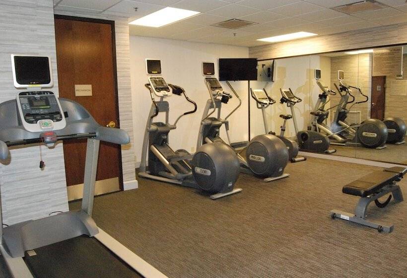 فندق Courtyard By Marriot Cranbury South Brunswick