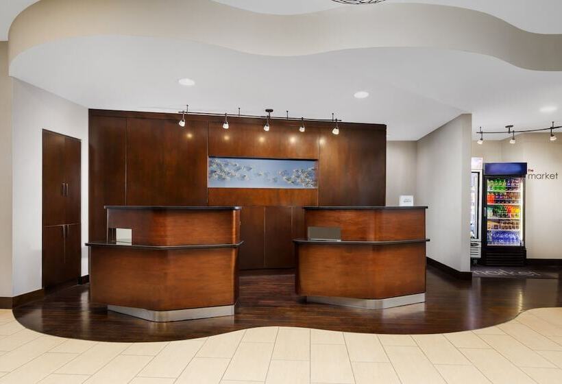 هتل Courtyard Keene Downtown