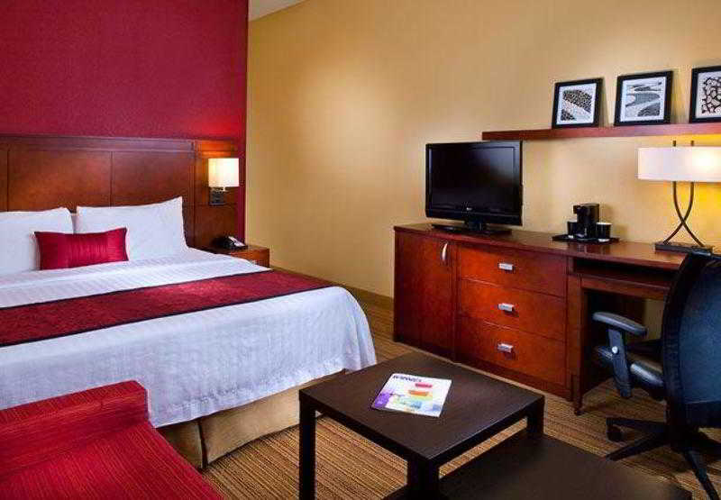 فندق Courtyard By Marriott Covington / Mandeville