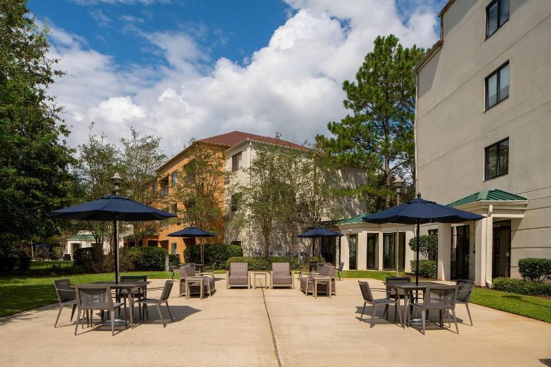 فندق Courtyard By Marriott Covington / Mandeville