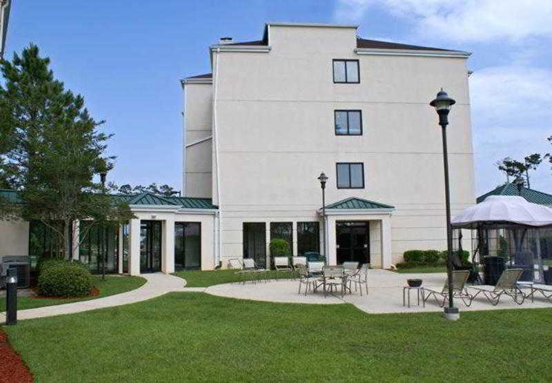 فندق Courtyard By Marriott Covington / Mandeville