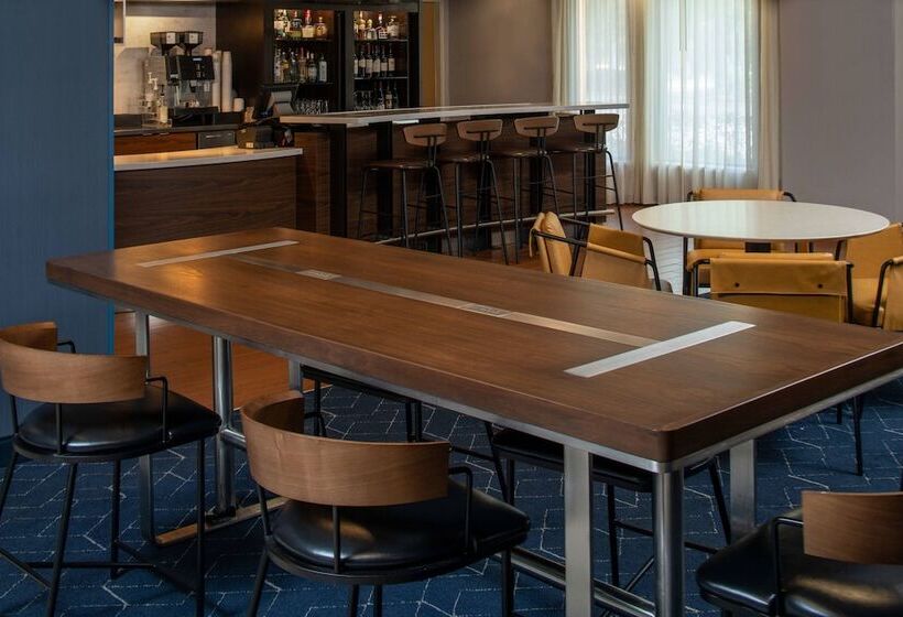 فندق Courtyard By Marriott Covington / Mandeville