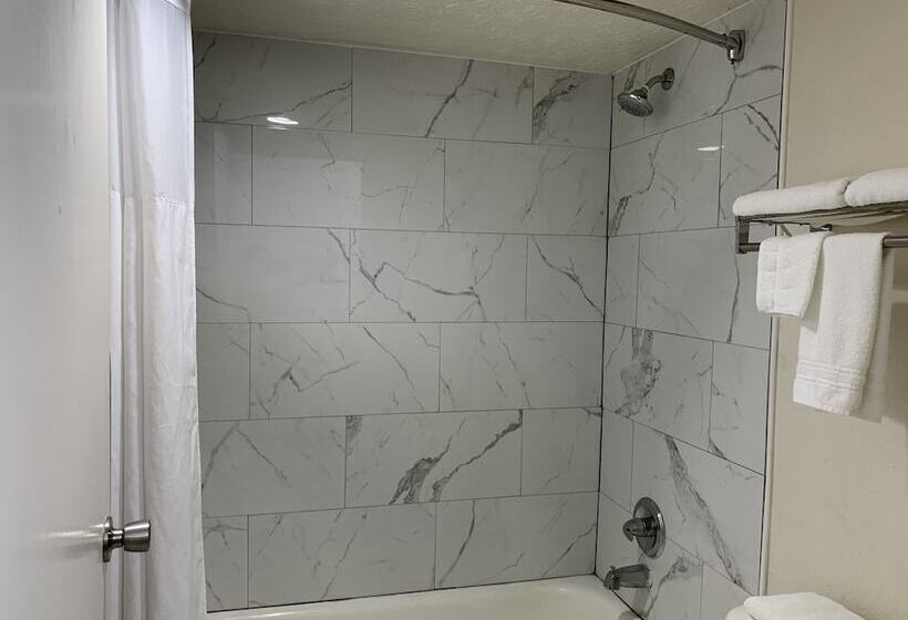 בית מלון כפרי Days Inn By Wyndham Cave City