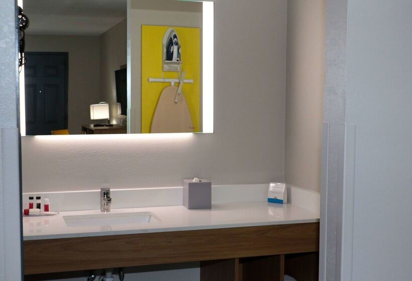 ホテル Days Inn By Wyndham Farmville