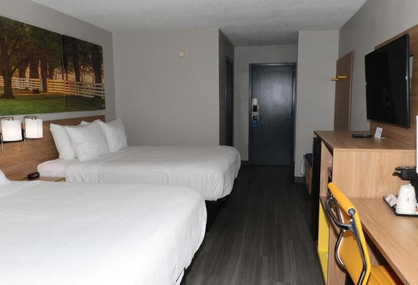 Отель Days Inn By Wyndham Farmville