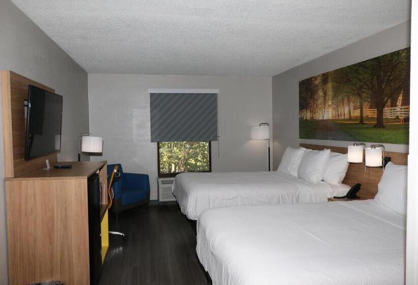 Отель Days Inn By Wyndham Farmville