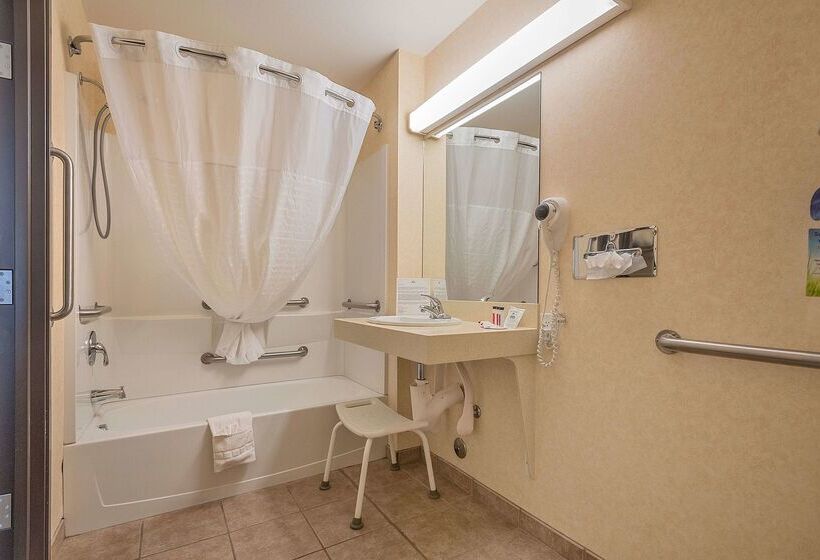 فندق Days Inn By Wyndham Manitou Springs