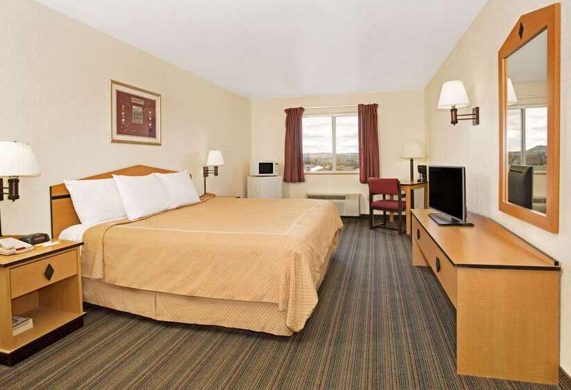 فندق Days Inn & Suites By Wyndham Castle Rock