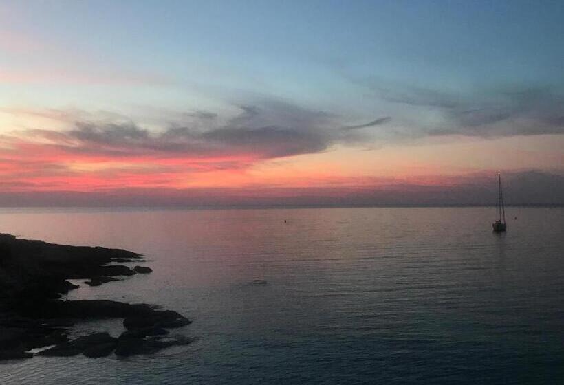 ホテル De La Plage Santa Vittoria