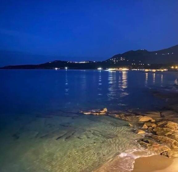 ホテル De La Plage Santa Vittoria