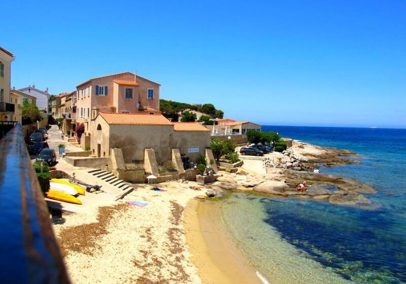 ホテル De La Plage Santa Vittoria