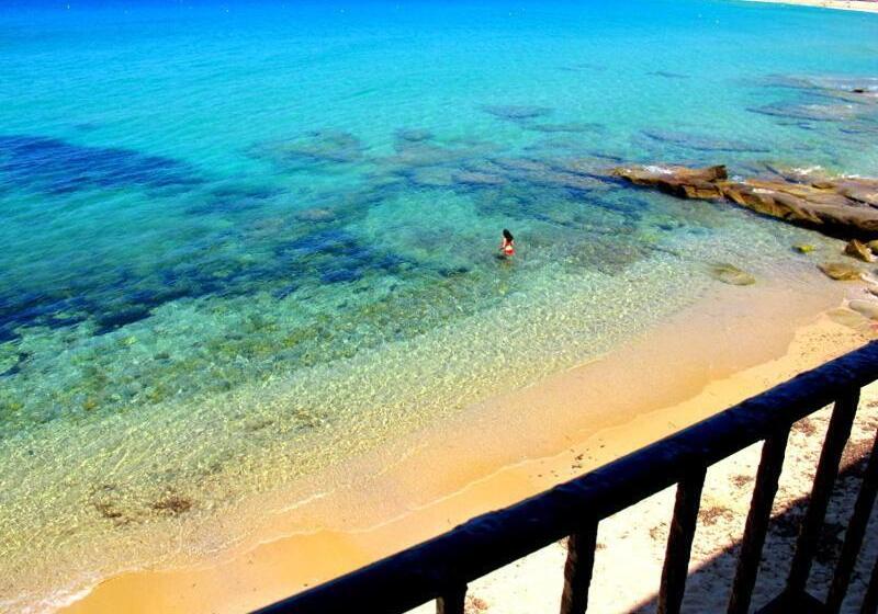 ホテル De La Plage Santa Vittoria