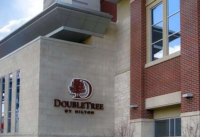 فندق Doubletree By Hilton Lawrenceburg