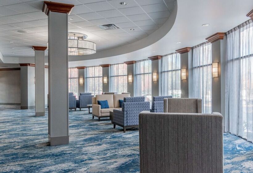 هتل Doubletree By Hilton New Bern Riverfront