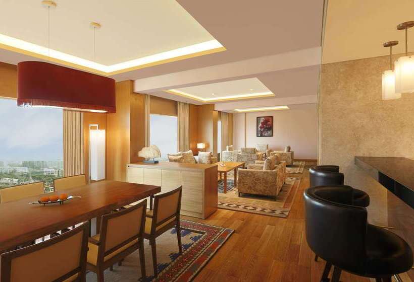 فندق Doubletree By Hilton Punechinchwad