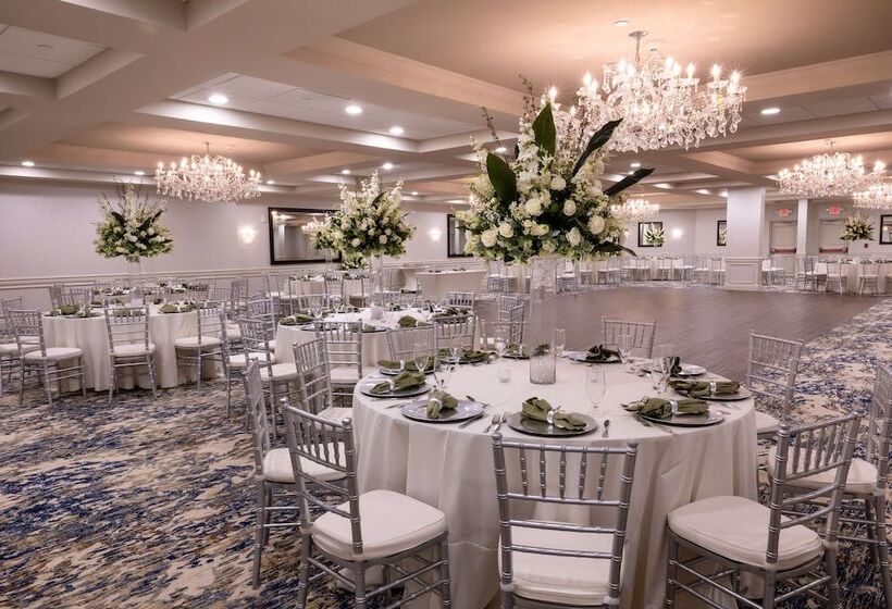 בית מלון כפרי Doubletree By Hilton Tinton Falls Eatontown
