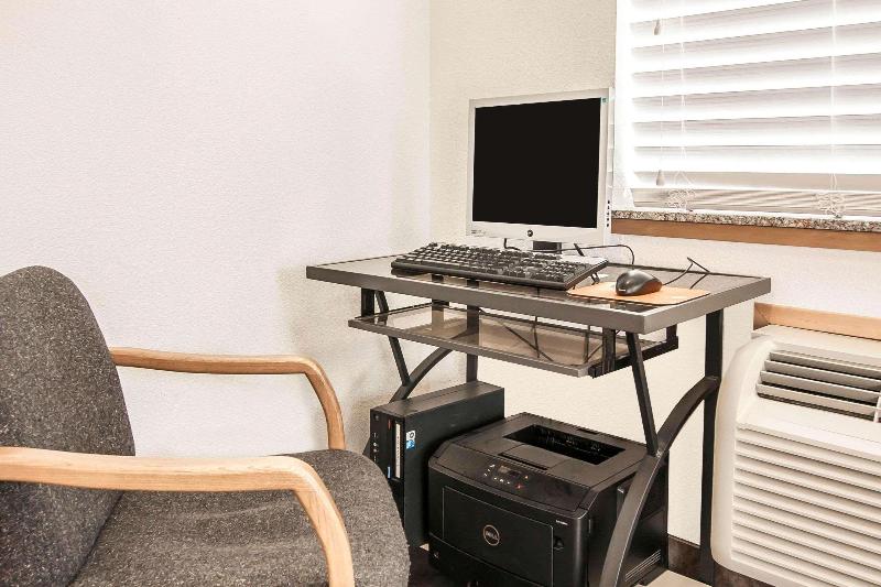 فندق Econo Lodge Corvallis Near University