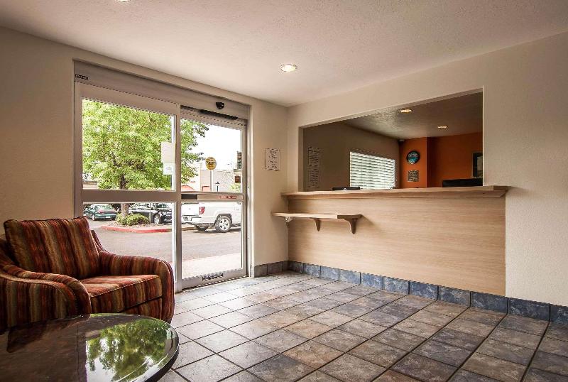 فندق Econo Lodge Corvallis Near University