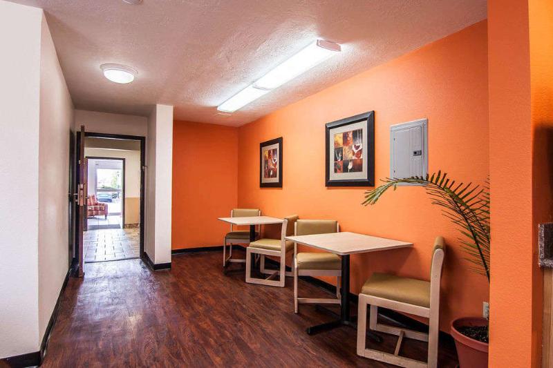 فندق Econo Lodge Corvallis Near University