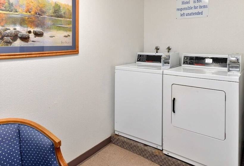 فندق Econo Lodge Corvallis Near University