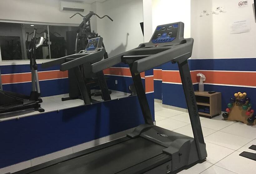 ホテル Larison Hotéis Economy