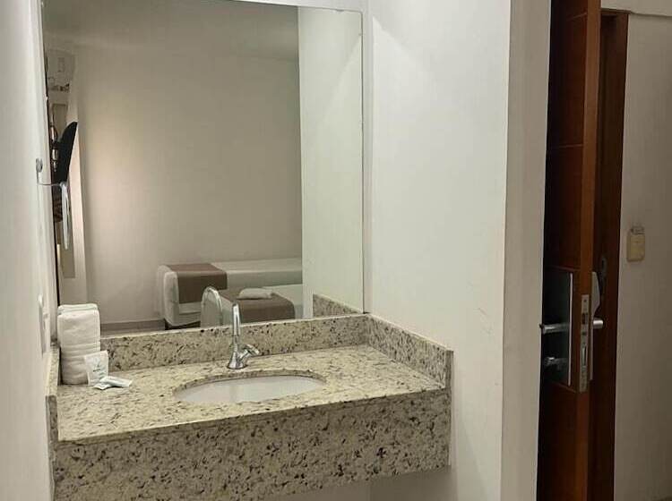 ホテル Larison Hotéis Economy