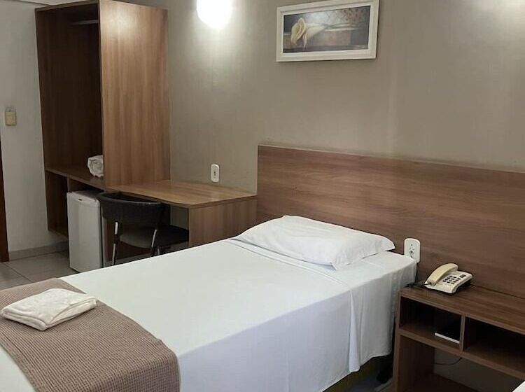 ホテル Larison Hotéis Economy
