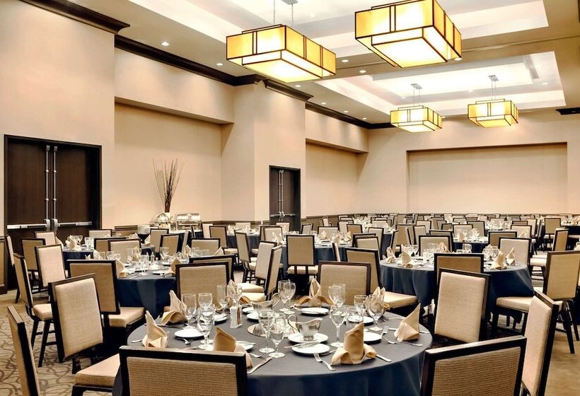 فندق Embassy Suites By Hilton Salt Lake West Valley City