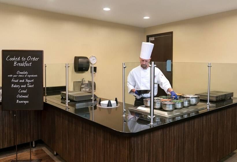 فندق Embassy Suites By Hilton Salt Lake West Valley City