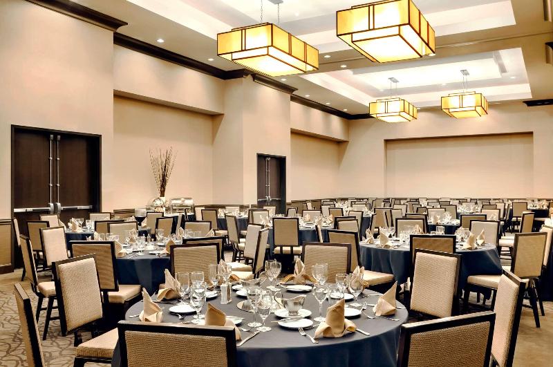 فندق Embassy Suites By Hilton Salt Lake West Valley City